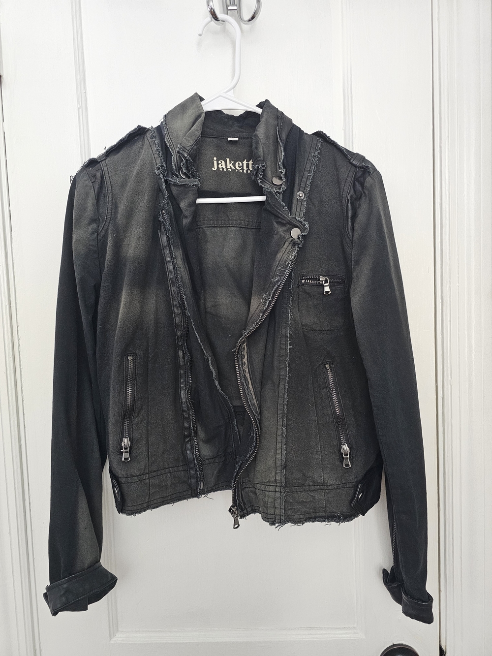 Jakett New York- Women's Black Distressed Moto Jacket